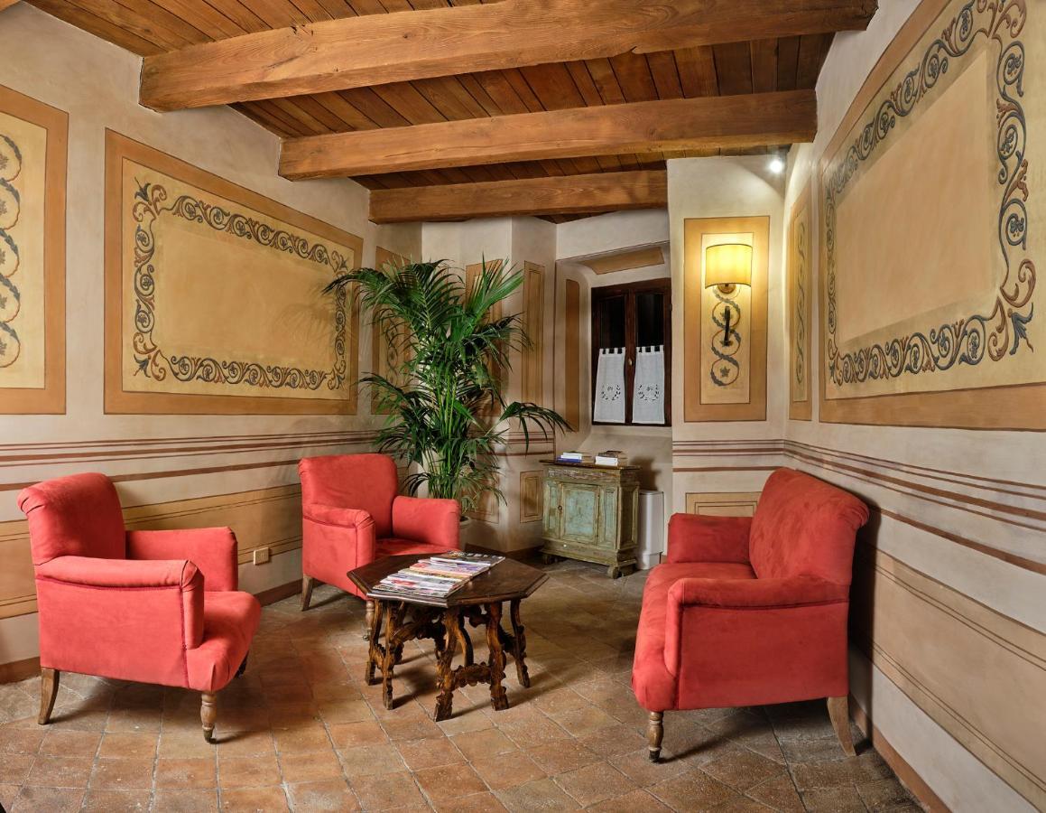 Hotel Palazzo Viviani Castello Di Montegridolfo Zewnętrze zdjęcie