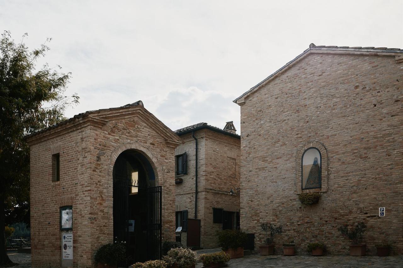 Hotel Palazzo Viviani Castello Di Montegridolfo Zewnętrze zdjęcie