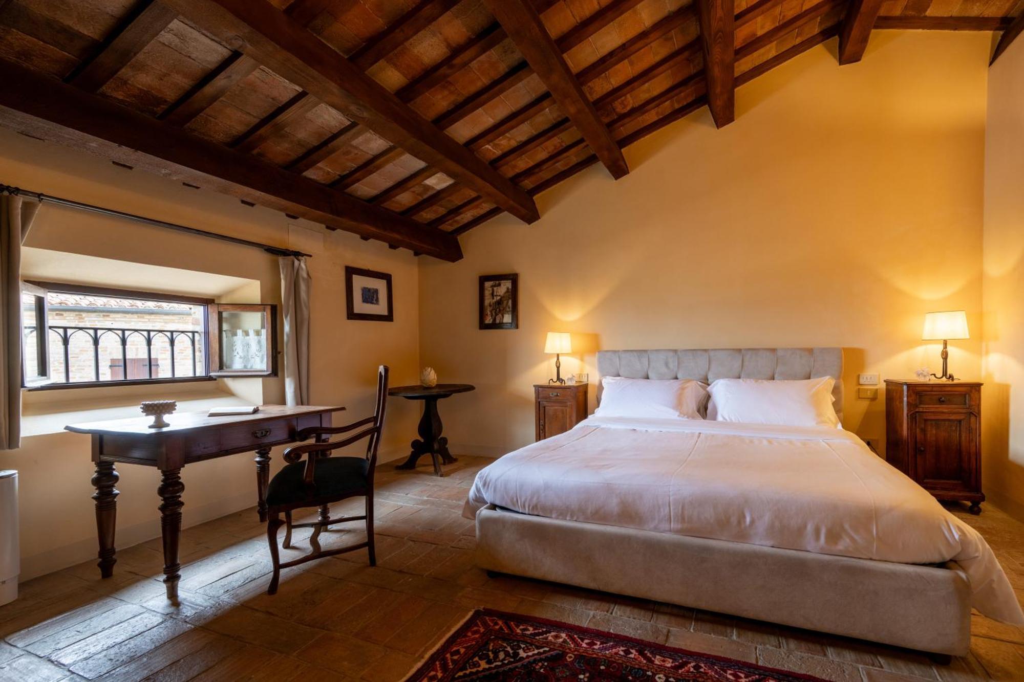 Hotel Palazzo Viviani Castello Di Montegridolfo Zewnętrze zdjęcie